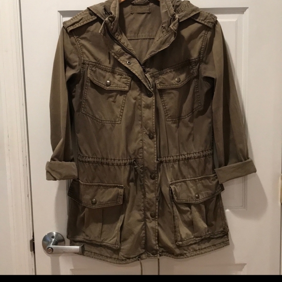 Aritzia Talula Trooper Jacket in Light Khaki Green - Picture 2 of 4